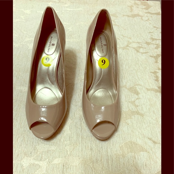 bandolino nurri pump